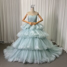 美品！カラードレス ライトブルー ベアトップ キラキラ 柔らかく重ねたチュールスカート 披露宴