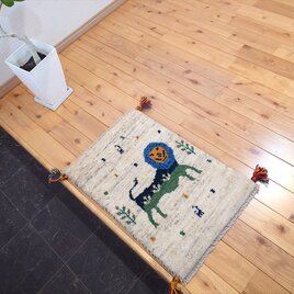 ペルシャ　ギャッベ　玄関マット小　ラグ　58x40cm　ライオン　生命の木　NN18522