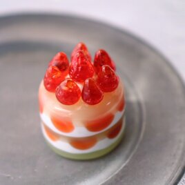 ガラスのミニチュア苺ケーキ２段★ガラスのミニチュア洋菓子店★