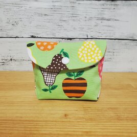 フルーツの小さなポーチ