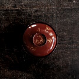 梅と鳥◆小豆色で素敵。古輪島塗　漆芸沈金蓋付椀　漆器　骨董・antiques 梅と鳥　大正〜昭和初期　i1