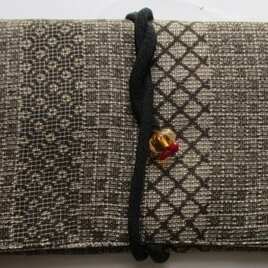 ８６３８　大島紬で作った和風財布・ポーチ