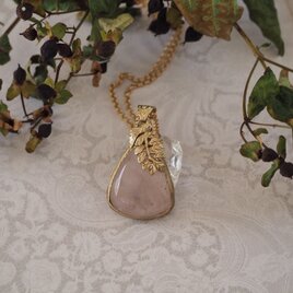 春の気配　ローズクォーツ