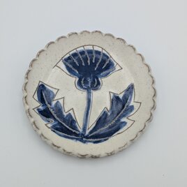【Temoto】たんぽぽの豆皿｜手描き藍色の小さな器（10cm）