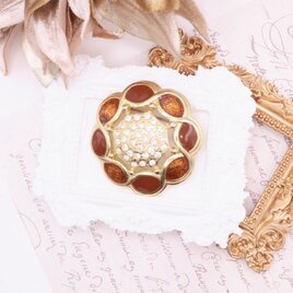 【フランス買付】アンバーカラー フラワーブローチ ＊Vintage Crafted Elegance1960s-1970s