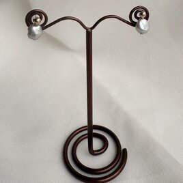 【K14GF】小粒シルバーグレー系のケシパールピアス2way