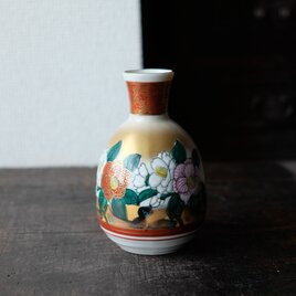 豪快な花の絵◆九谷焼　花文色絵青粒金彩徳利　酒器　丁寧な暮らしに。工芸品　青海波 インテリア