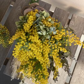 ユーカリとポンポンミモザ1