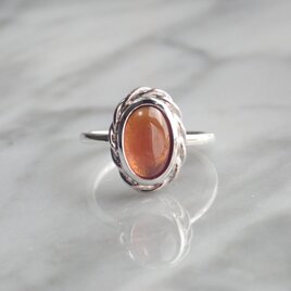 Twist frame ring ガーネット