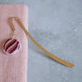 絽ざし かさね梅文様 しおり 赤 ピンク 国産絹糸 和柄 ブックマーカー