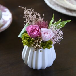 プリザーブドフラワー チェルシー アレンジメント ミニ  ピンク　バラ お祝い お礼 誕生日 プレゼント 女性のコピー