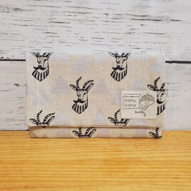 ぴったりが嬉しい！スリム通帳ケース 鹿