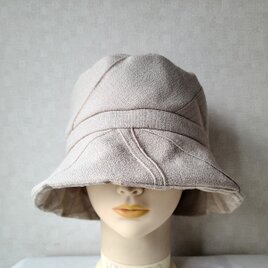 魅せる☆ピンタックのクロッシュ～ベージュ