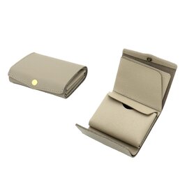 [送料無料] 極小サイズで軽やかに！カードサイズの極小軽量三つ折り財布『timik airyティミックエアリー』サンドベージュ