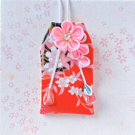 平安の桜｜桜のつまみ細工お守り袋（入学祝いや新生活に／元巫女が仕立てる）
