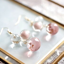 レジンアート　粒々のピアス〈春の使者〉