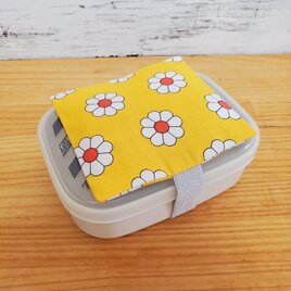 お弁当に！保冷剤ケース付きお弁当箱ゴムバンド ランチベルト レトロフラワー