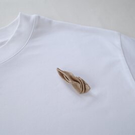 いちごいちえのブローチ（ブラウン・②）