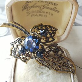 アンティーク　レア　青いベルリンガラスのフィリグリーLeafブローチ