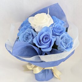 プリザーブドフラワー／空色に染まったブルーローズと白い薔薇の10輪花束／コンパクトサイズ