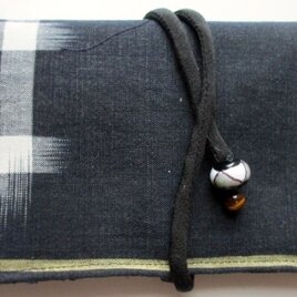 ８６５０　絵絣で作ったポーチ　