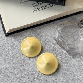 Y1237-ヴィンテージイヤリング U.S.A. 1970-80's Aurora Borealis Lime Yellow