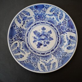 ロイヤルデルフト　花唐草絵飾皿　芙蓉手　青花染付　ファイアンス　伊万里焼