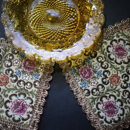 ゴブラン織の敷物　ローズデザインペア　ドイツヴィンテージ