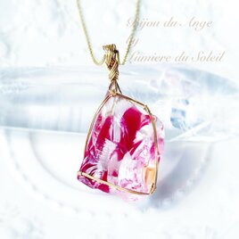 〜ありのままの自分を体現する〜アンダラクリスタルのバイカラーペンダントトップ《ラズベリーレゾナンス×コズミックアイス》