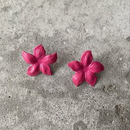 Vintage 80s USA retro botanical plumeria flower design pierces