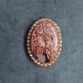 枝垂れ桜のブローチ