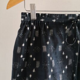 フレアー琉球紬（濃紺幾何学かすり）