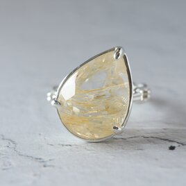 ルチルイントパーズ リング【１点限定】