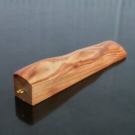 屋久杉　無垢　木目が美しいキーホルダー　ストラップ　ペンダント　シンプル　K533