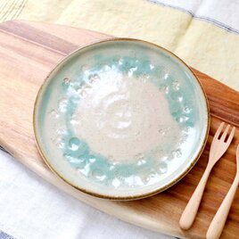 花舞うプレート皿 トルコブルーの刷毛模様 縁錆 ＊ ２