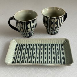 竹林の器｜淡青磁マグと長方皿のセット｜角皿プレートとコーヒーカップ