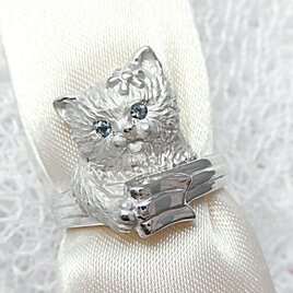 シルバー製：子猫リング（3月の誕生石・天然アクアマリーン）【あなたの誕生石もセット出来ます】　◎日本製