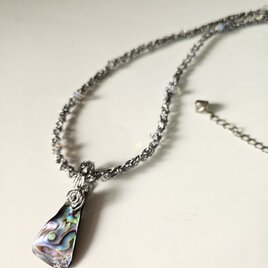 エビコード編みチェーンとアワビ貝のペンダント