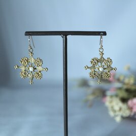 真鍮と淡水真珠のピアス「scene12」