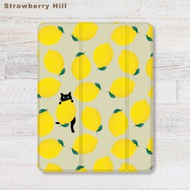 レモン と 黒猫 イラスト    iPadケース ペン収納 軽量 背面クリア あいぱっどけー