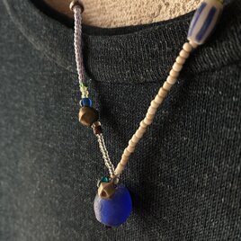 ＊古のフリーダムなひとつぶネックレス＠アフリカの再生ビーズ＋