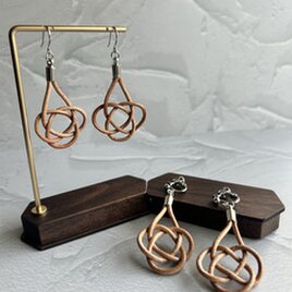 揺れる革のあわじ結【ヌメ】