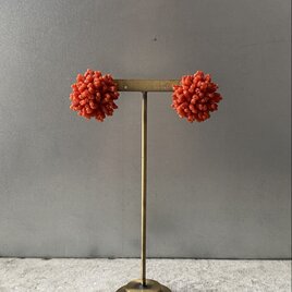 Vintage retro red coral flower bouquet design earring