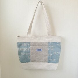 マチたっぷりの大きなトートバッグ（英字）