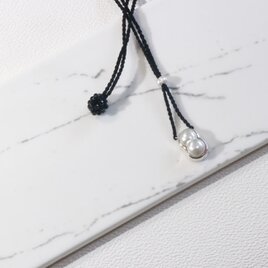 ツインパールとシルクのネックレス