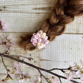 大人かわいいふんわり桜ヘアゴム　和布　パールビーズ　春　ギフト