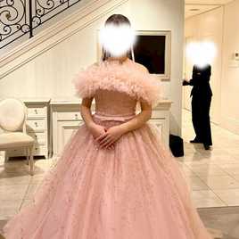 実例写真！取り外しオフショルダーのみ ピンク ソフトチュール 編み上げ 花嫁/カラードレス