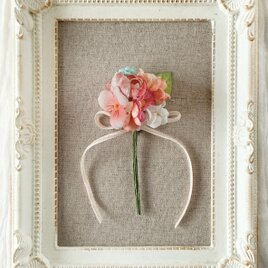 〈染め花〉小ぶりな花束コサージュ008