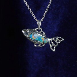 『幻想魚のペンダント』オパール シルバー925