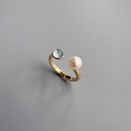 3月誕生石〜アクアマリンとパールフォークリング指輪２粒リング